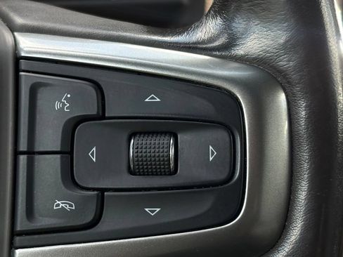 Used 2019 Chevrolet Silverado 1500 LTZ w/ LTZ Convenience Package AWD/4WD image 8