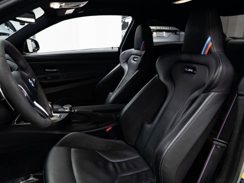 Used 2020 BMW M4 CS image 19