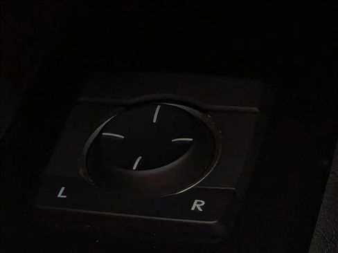 Used 2019 Lexus UX 200 w/ Premium Package FWD image 14