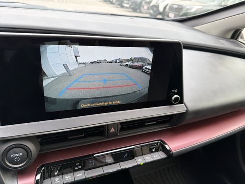 New 2026 Toyota Prius Plug-In Hybrid FWD image 18