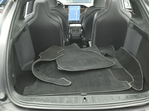 Used 2020 Tesla Model X Long Range image 20