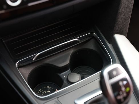 Used 2018 BMW 330i Sedan w/ M Sport Package image 45