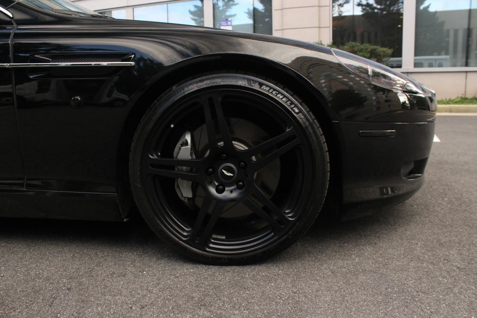 Used 2006 Aston Martin DB9 Volante RWD image 8