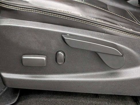 Used 2018 GMC Canyon Denali image 18