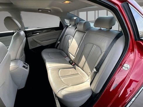 Used 2018 Hyundai Sonata Limited image 26