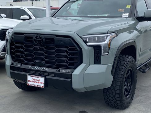 Certified 2025 Toyota Tundra Platinum w/ TRD Off-Road Package AWD/4WD image 7