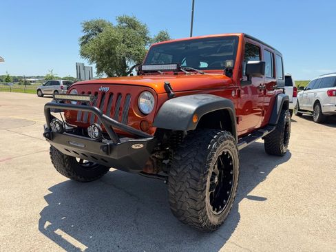 Used 2009 Jeep Wrangler Unlimited X AWD/4WD image 3