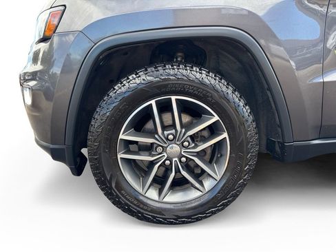 Used 2018 Jeep Grand Cherokee Limited w/ Luxury Group II AWD/4WD image 7