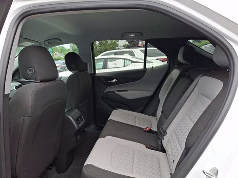 Certified 2023 Chevrolet Equinox LS w/ LS Convenience Package FWD image 10