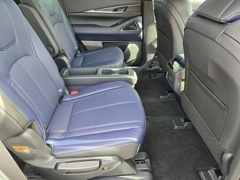 New 2026 INFINITI QX60 Sport image 21