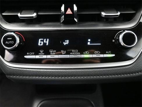 Used 2022 Toyota Corolla SE image 27