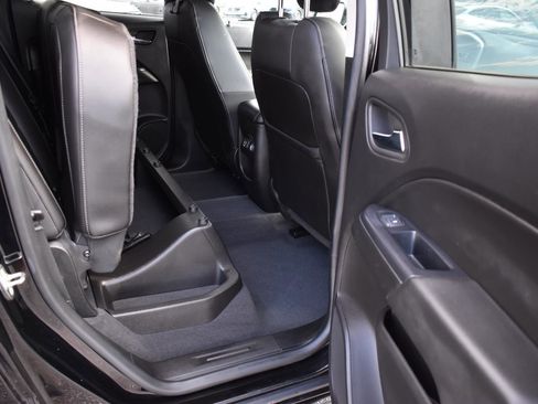 Used 2019 Chevrolet Colorado ZR2 w/ ZR2 Midnight Special Edition image 16