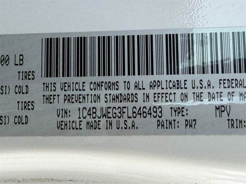 Used 2015 Jeep Wrangler Unlimited Sahara w/ Connectivity Group image 26