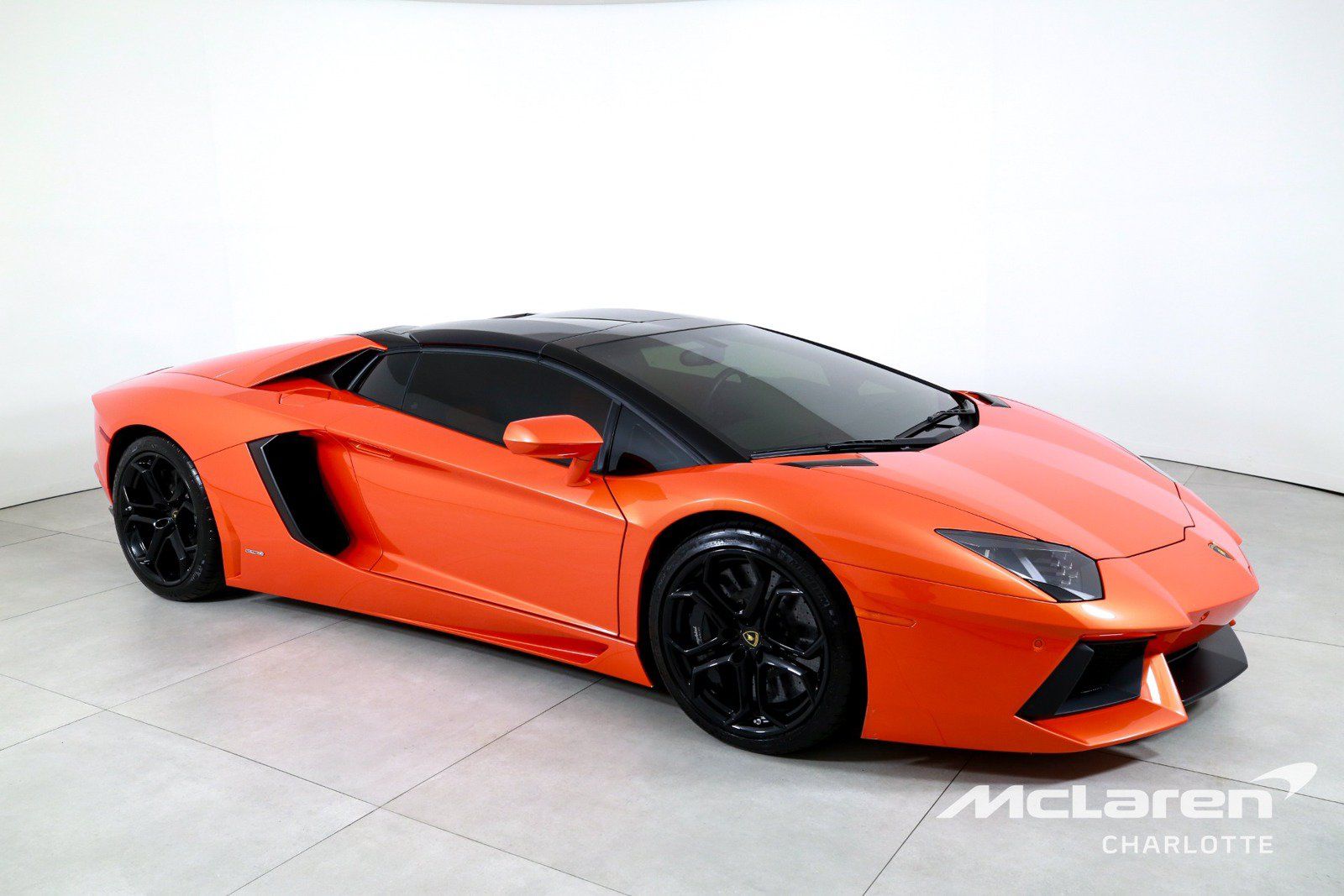 Used 2014 Lamborghini Aventador LP 700-4 AWD/4WD image 3