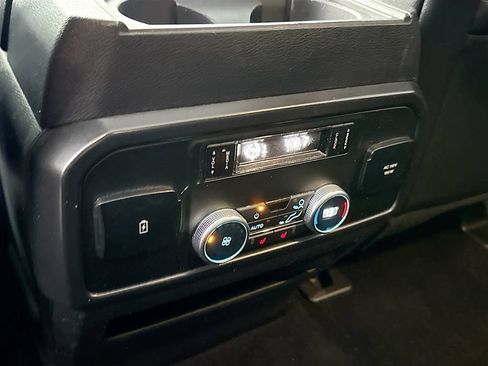 Used 2020 Ford Expedition Limited RWD image 28