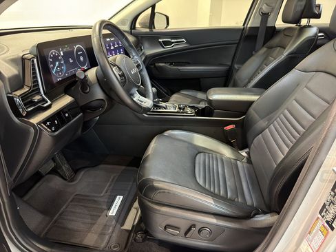 Certified 2025 Kia Sportage SX FWD image 15