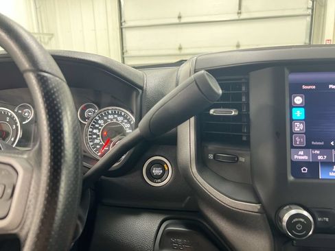 Used 2024 RAM 3500 Tradesman w/ Chrome Appearance Group AWD/4WD image 12
