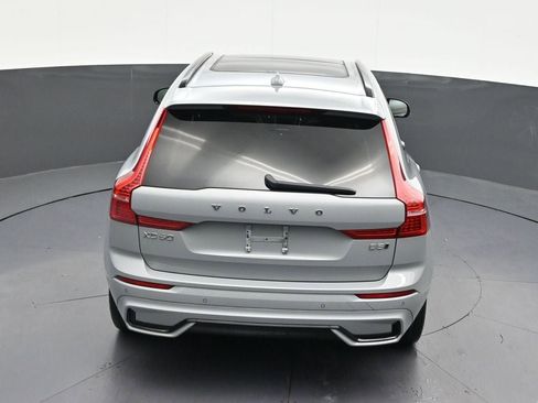 Used 2024 Volvo XC60 B5 Plus AWD/4WD image 21