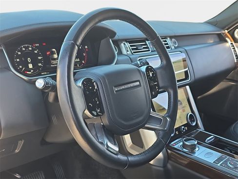 Used 2021 Land Rover Range Rover HSE image 19