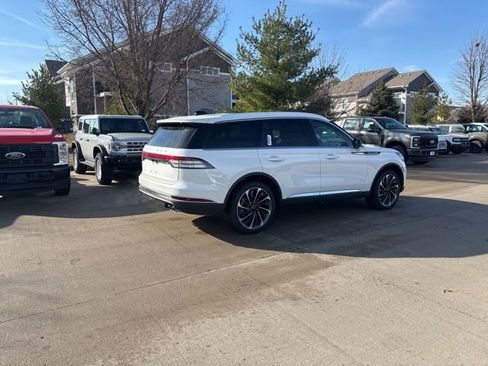 New 2026 Lincoln Aviator Reserve AWD/4WD image 5