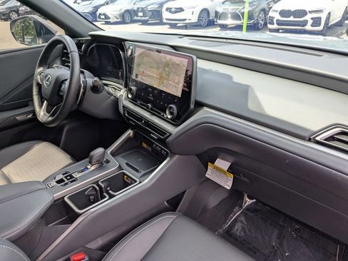 Used 2025 Lexus TX 350 FWD w/ Convenience Package image 22