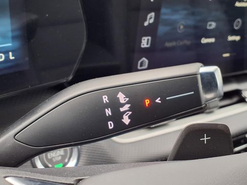 New 2026 Chevrolet Equinox LT FWD image 15