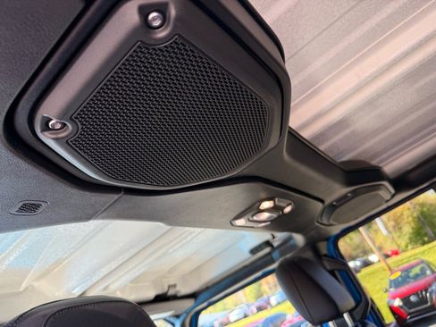 Used 2021 Jeep Gladiator Overland w/ Popular Equipment Package image 14