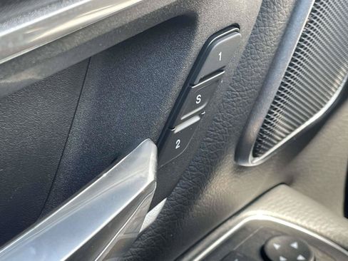 Used 2023 RAM 1500 Laramie AWD/4WD image 22