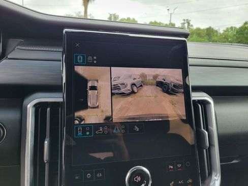 New 2026 GMC Acadia Elevation image 19