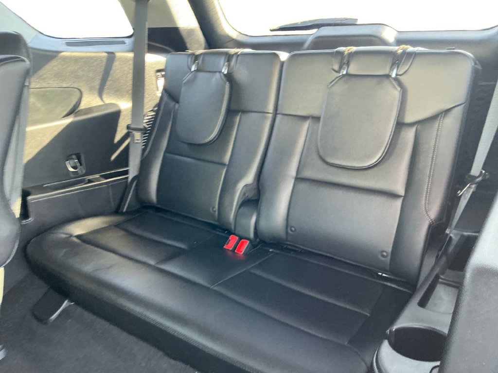 Used 2021 Ford Explorer Limited w/ Equipment Group 301A RWD image 21