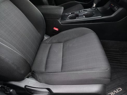 Used 2022 Honda Civic LX image 32