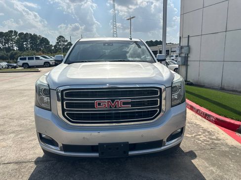 Used 2017 GMC Yukon SLT w/ Open Road Package RWD image 2