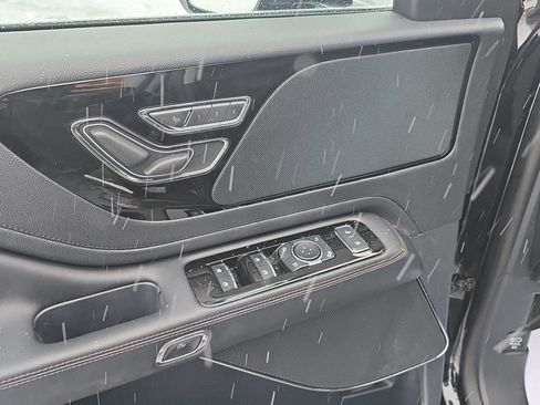 Used 2025 Lincoln Aviator AWD image 13
