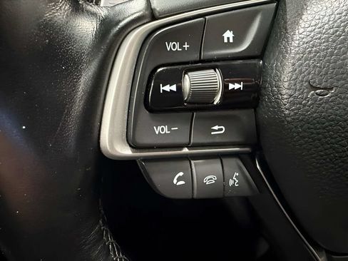 Used 2020 Honda Accord Touring image 23