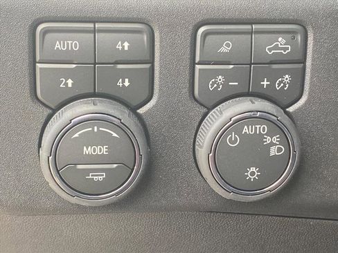 New 2026 Chevrolet Silverado 1500 LT w/ Z71 Off-Road Package image 16