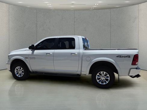 Used 2018 RAM 1500 SLT AWD/4WD image 7