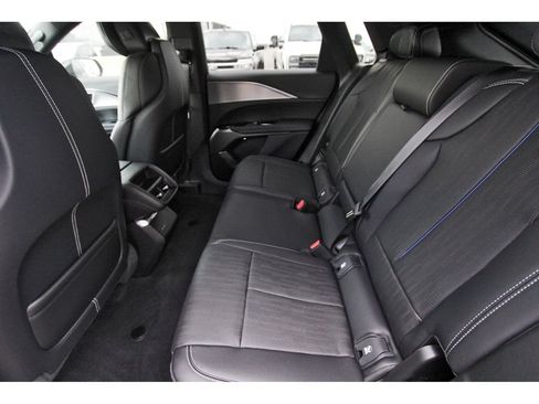 New 2027 Cadillac Lyriq Sport AWD/4WD image 7