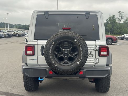Used 2023 Jeep Wrangler Unlimited w/ Sun & Screen Package AWD/4WD image 4