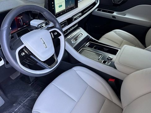 New 2026 Lincoln Aviator 2WD image 7
