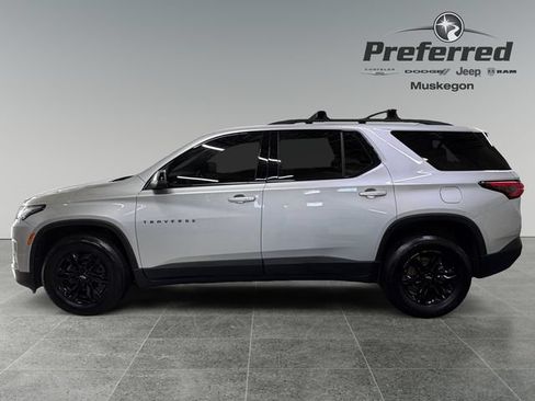 Used 2022 Chevrolet Traverse LS w/ Midnight/Sport Edition AWD/4WD image 9