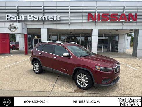 Used 2019 Jeep Cherokee Latitude w/ Popular Appearance Group FWD image 5