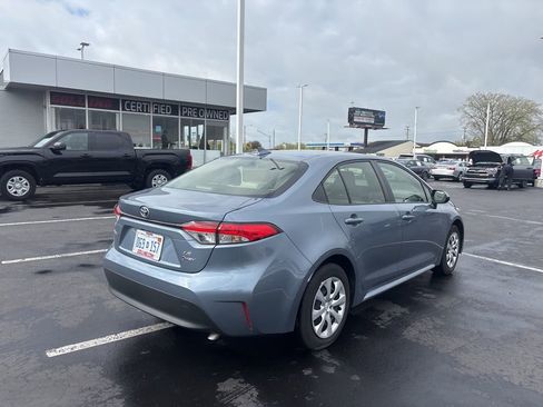 Used 2025 Toyota Corolla LE FWD image 6