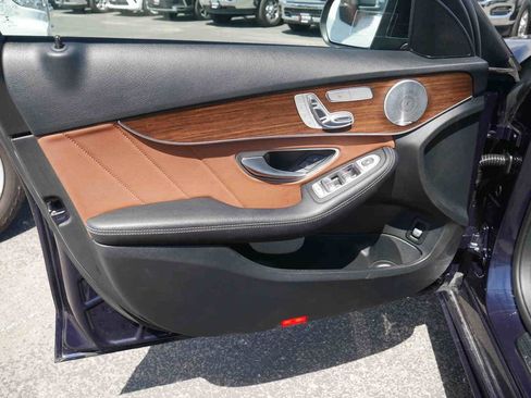 Used 2021 Mercedes-Benz C 300 4MATIC Sedan image 23