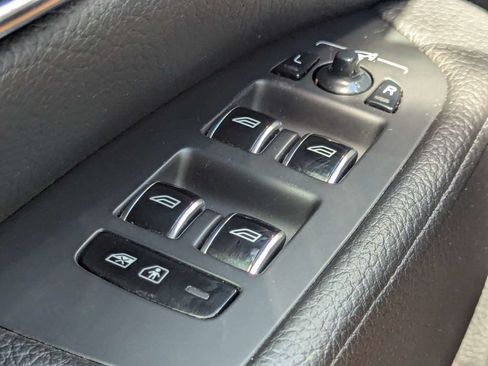 Used 2018 Volvo S90 T5 Momentum w/ Convenience Package AWD/4WD image 22