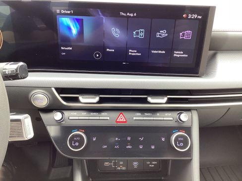 Used 2025 Hyundai Sonata SEL FWD image 17