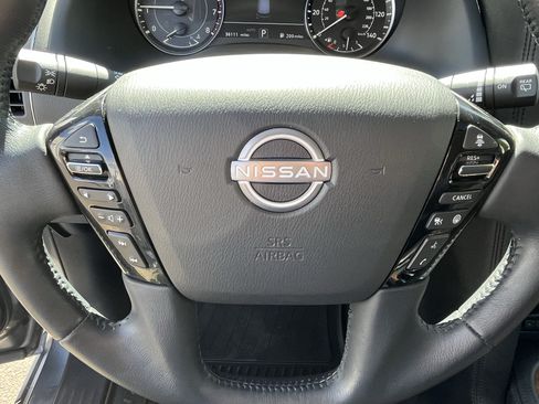 Used 2022 Nissan Armada SL AWD/4WD image 20
