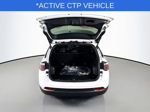 New 2026 Jeep Compass Latitude image 23