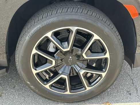 Used 2022 Chevrolet Tahoe RST w/ Luxury Package image 14