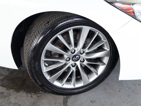 Used 2019 INFINITI Q50 Luxe RWD image 3