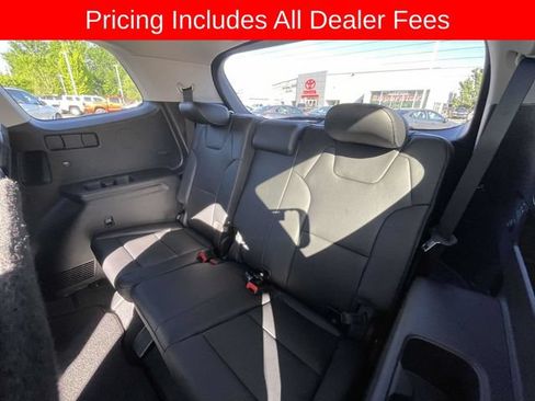 Used 2022 Kia Telluride S AWD/4WD image 19